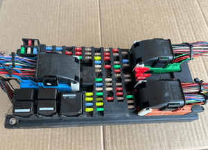 SKRZYNKA MODUŁ BSI AH22-14F041 Land Rover Discovery 4 IV 3.0 D 1