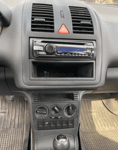 Volkswagen POLO 6N konsola kokpit panel klimatyzacji 3