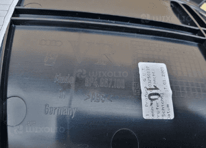 Boczek tapicerka drzwi prawy przód Audi A3 8P 5D 8P4867106 6