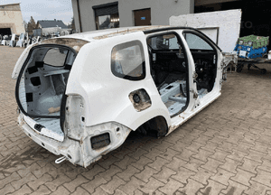 Ćwiartka błotnik lewy tył dacia duster i 2
