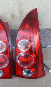 Mazda Premacy Lampa tylna tył Lift Lewa Prawa 2