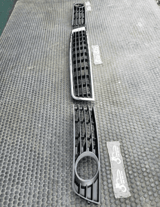 Kratka Halogen Srodkowa Zderzaka Ramka Chrom Maskownica AUDI A4 B6 7