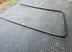 Ramka Uszczelka Szyby Drzwi Prowadnica Guma Mercedes Sprinter W901 W902 W903 38