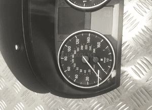 BMW E84 E90 ZEGAR LICZNIK UK 9316128 3