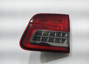 Lampa prawa tył tylna w klapę citroen C5 iii X7 sedan 9675067680 2008-2011 2