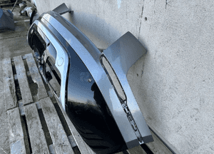 Zderzak tył tylny range rover velar r-dynamic  spoiler dół J8A2-17F879-EB 2