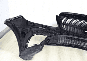 Mercedes c-klasa W205 lift zderzak przód przedn 13