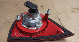 Lampa lewy tył w klapę vw golf v nr 1K6945093F 3