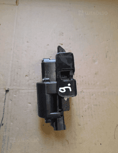 Zamek klapy tył bagażnika opel insignia kombi 2012 13581405 3