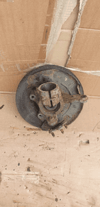 Zwrotnica prawy przód przednia prawa Skoda Rapid 1.6 TDI 6