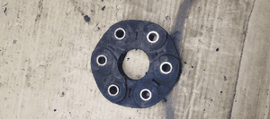 Łącznik wału napędowego tłumik drgań Mercedes W209 2104110415 3