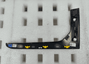 BMW 7 G11LCI/G12 LCI Nakładka na błotnik Prawa Czarna 51138079584 8079584 3
