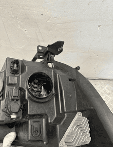 Lampa lewy przod renault master iv 4 260607867R 8