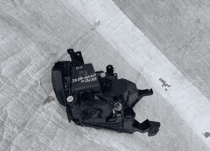 Ford ranger v lift lampa lewa 19- 4