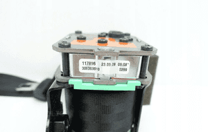 PAS BEZPIECZEŃSTWA PRAWY PRZÓD AUDI A5 8T0 COUPE 4