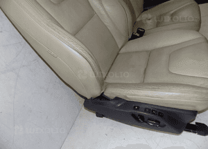 Volvo XC60 i 2008-2017 fotele kanapa skóra boczki komplet 3