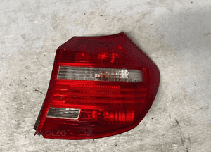 Lampa prawy tył BMW E87 716495605 1