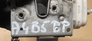 Zamek prawy przód Audi A4 B5 4D1837016D 5