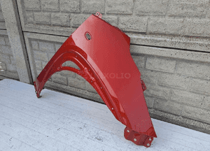 BŁOTNIK PRAWY PRZÓD TOYOTA AYGO X 22-24 2