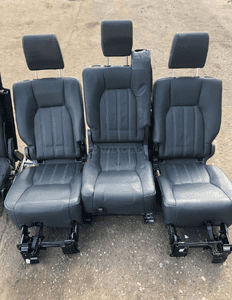 Siedzenia skórzane 2 i 3 rząd czarne Land Rover Discovery 4 IV 8