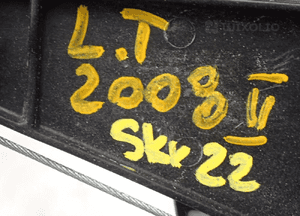 MECHANIZM PODNOŚNIK SZYB LEWY  TYŁ PEUGEOT 2008 II 9830003180 3