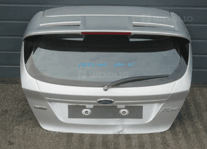 Klapa bagażnika ford fiesta MK7 lift 6C 3D 2012-2017 1