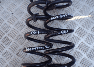 Sprężyna SPREZYNY amortyzatora Audi S3 RS3 8V 5Q0511115 1