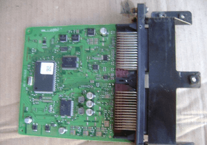 Mazda 2 II 1.3 16V  komputer sterownik silnika