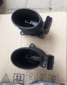 Mazda 3 BK 03-09 1.6 citd Przepływomierz Powietrza 2