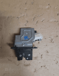 Zamek klapy tył mazda 2 nr C6728 1