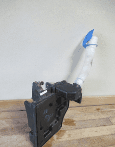 ZBIORNICZEK SPRYSKIWACZY VW POLO V 5 6R0 2009- 5