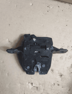 Zamek klapy tył opel astra j nr 13500195 3