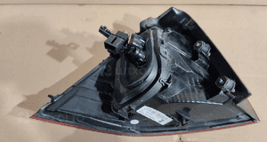 Lampa tył tylna prawa vw golf vii hb 5G0945096M 4