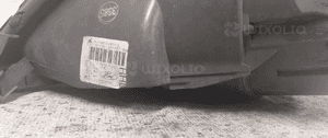Przod przednia lampa prawa ford fiesta MK6 4