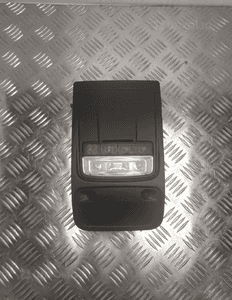 Audi A1 8X lampka podsufitki oswietlenie 8X0947135AG 1