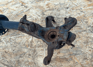 VOLKSWAGEN GOLF VI Zwrotnica Amortyzator R - 16524 2