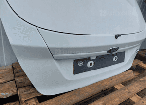 Klapa tylna tył ford fiesta MK7 kompletna 6
