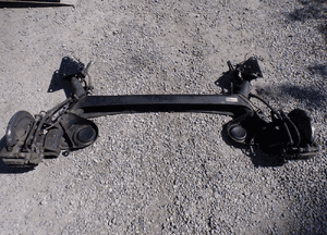 FIAT 500 BELKA TYLNA OŚ TARCZE BEZ RDZY 2