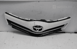 TOYOTA YARIS III grill atrapa chłodnicy 2011-2014 2