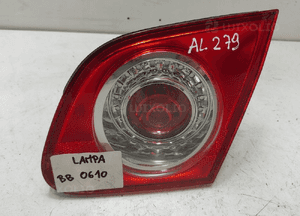 Lampa prawy tył prawa tylna w klape vw passat B6 3C sedan 1