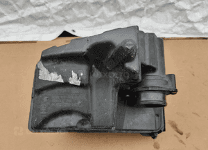 Obudowa filtra powietrza renault megane scenic iii 1.6 16V 8200947663A 2