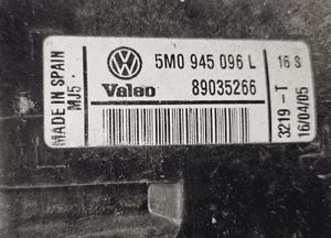 VW Golf 5 V  Plus lampa tył tylna prawa Valeo 6