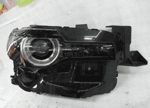 Mazda MX30 MX-30 full led idealna lampa przednia prawa przód 1