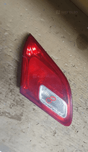 OPEL ASTRA J HB Lampa tył lewa w klapę 1