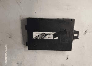 MODUŁ SKRZYNKA BEZPIECZNIKÓW TRAFIC III VIVARO PRIMASTAR TALENTO 15- 284B10847R 1