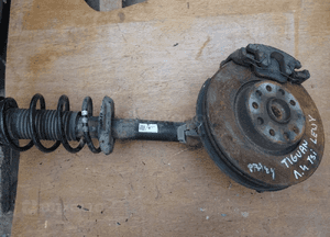 Mcperson prawy zwrotnica vw tiguan 5N0 audi Q3 2.0 2