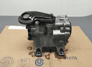 Bmw G11 G12 pompa olejowa 7643046 2