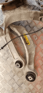 Bmw F01 F07 zwrotnica prawa prawy przód przednia 6775768 6