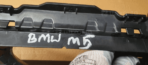 Kratka zderzaka środkowa przód przednia pod radar BMW M5 G30 F90 8072980 8