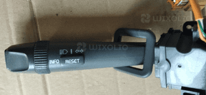 Volvo V70 I przelacznik pod kierownice swiatel wycieraczek 1